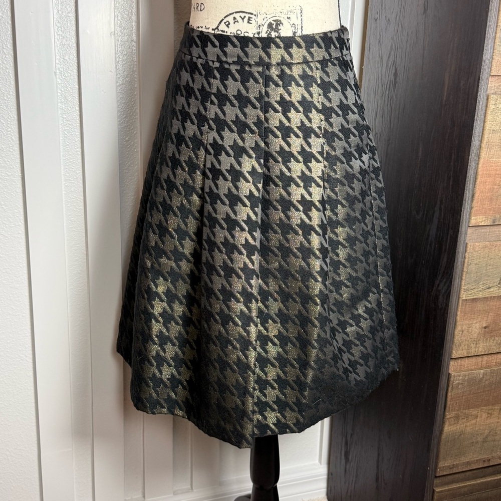 Ann Taylor Factory Black Gold Houndstooth A-Line Skirt Size 2, investment piece - Picture 2 of 11
